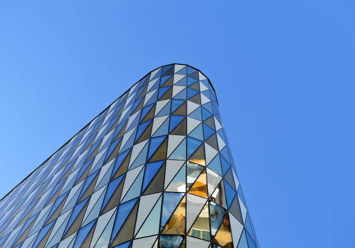 布伦森34分米切尔34+7+6 尼克斯主场逆转险胜骑士